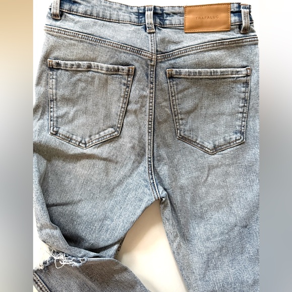 ZARA High-Rise Skinny Jeans Light Wash Distressed Knee Size 6 EU 38 - Picture 4 of 12